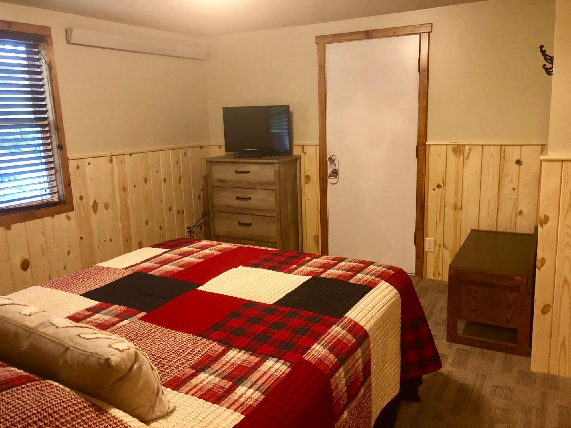 Rockerville Lodge&Cabins Keystone Rum bild