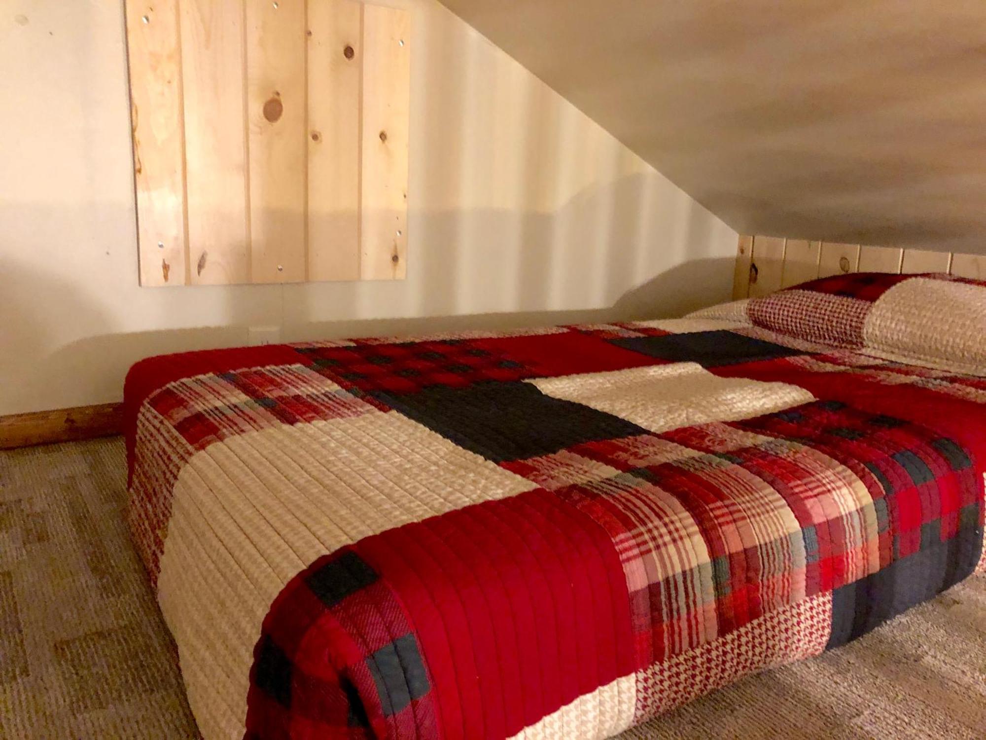 Rockerville Lodge&Cabins Keystone Rum bild
